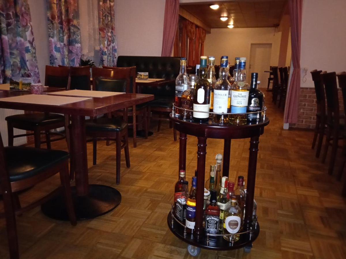 Hotel & Restaurant Zum Adlersberg Schleusingen Kültér fotó