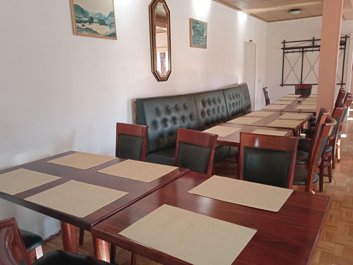 Hotel & Restaurant Zum Adlersberg Schleusingen Kültér fotó